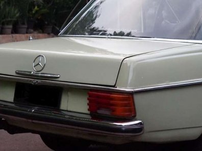 Jual Mercedes-Benz E-Class 1975 termurah-1
