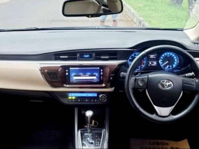 Butuh dana ingin jual Toyota Corolla Altis V 2015-1