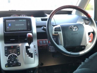 Butuh dana ingin jual Toyota NAV1 V Limited Luxury 2014-1