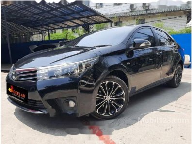 Toyota Corolla Altis V 2014 Sedan dijual-1