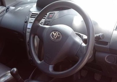 Jual Toyota Yaris E 2011-1