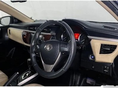 Jual Toyota Corolla Altis V 2015-1