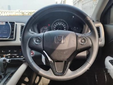 Butuh dana ingin jual Honda HR-V Prestige 2018-1