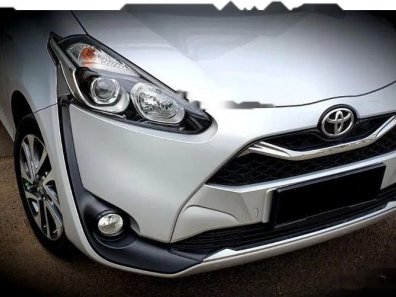 Jual Toyota Sienta 2021 termurah-1