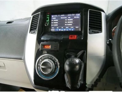 Daihatsu Luxio X 2018 MPV dijual-1