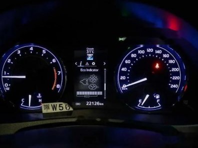Toyota Corolla Altis V 2017 Sedan dijual-1