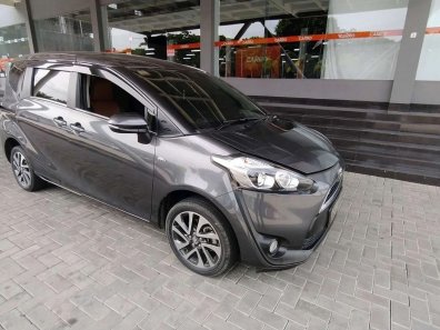 Jual Toyota Sienta 2017 V MT di DKI Jakarta-1