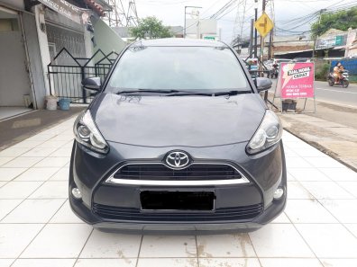 Jual Toyota Sienta 2017 V CVT di DKI Jakarta Java-1