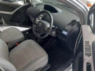 Toyota Yaris E 2012 Hatchback dijual-1