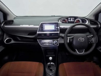 Jual Toyota Sienta 2016, harga murah-1