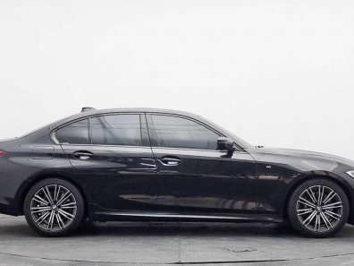 Jual BMW 3 Series 2019 330i di DKI Jakarta-1