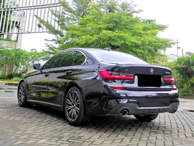 Jual BMW 3 Series 2020 330i M Sport di DKI Jakarta-1