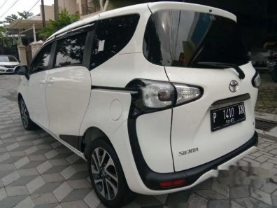Jual Toyota Sienta 2017 termurah-1