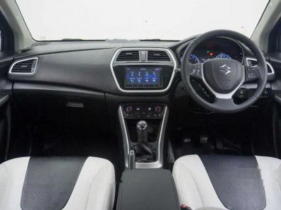Suzuki SX4 S-Cross 2017 Hatchback dijual-1