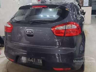 Butuh dana ingin jual Kia Rio MT 2014-1