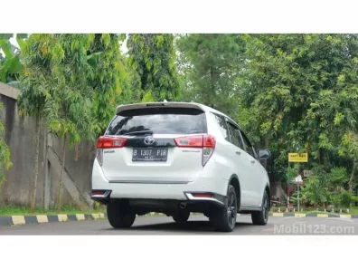 Jual Toyota Venturer 2017 termurah-1