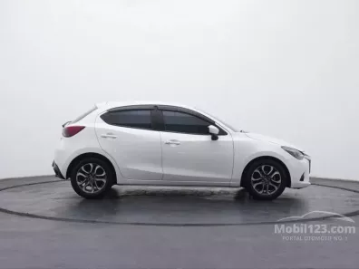 Butuh dana ingin jual Mazda 2 Hatchback 2016-1
