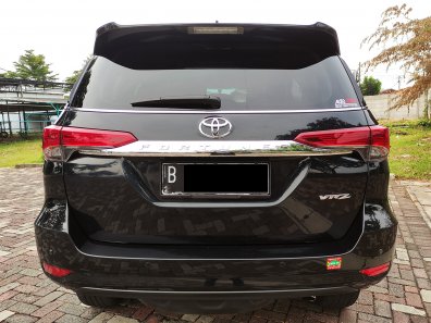 Jual Toyota Fortuner 2018 VRZ di DKI Jakarta-1