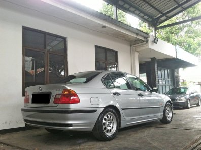 Jual BMW 3 Series 1996 318i di Sumatra Selatan-1