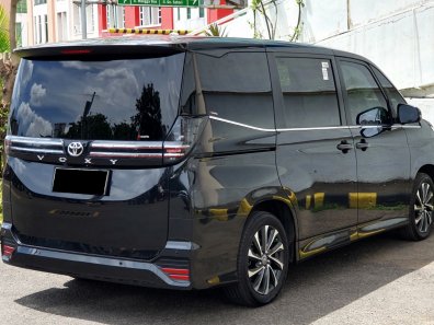 Jual Toyota Voxy 2022 2.0 A/T di DKI Jakarta-1