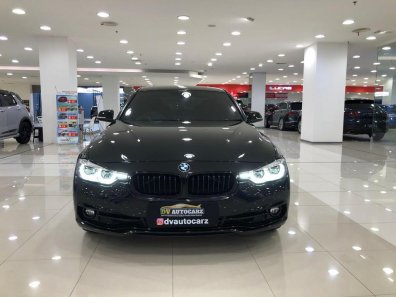 Jual BMW 3 Series 2019 320i Sport di DKI Jakarta-1