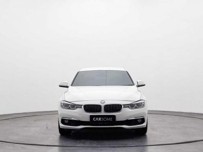 Jual BMW 3 Series Sedan 2018 di Banten-1
