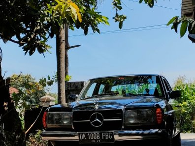 Jual Mercedes-Benz 200 1991 W123 L4 2.0 Manual di Jawa Timur-1