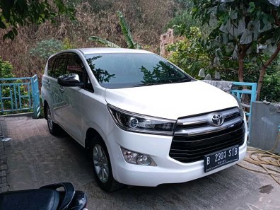 Jual Toyota Kijang Innova 2019 V M/T Diesel di Bali-1