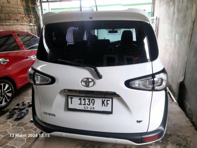 Jual Toyota Sienta 2020 V CVT di DKI Jakarta-1