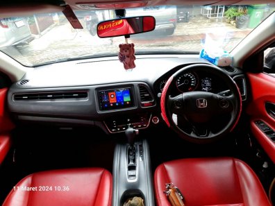 Jual Honda HR-V 2017 E CVT di Banten-1