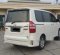 Dijual Mobil Toyota Nav1 V Limited 2014-4
