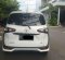 Toyota Sienta Q 2016 Van dijual-3