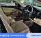 Toyota Camry V 2016 Sedan dijual-9