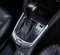 Butuh dana ingin jual Mazda 2 Hatchback 2015-10